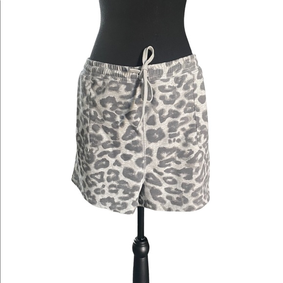 Lucky Brand Shorts - Picture 4 of 10